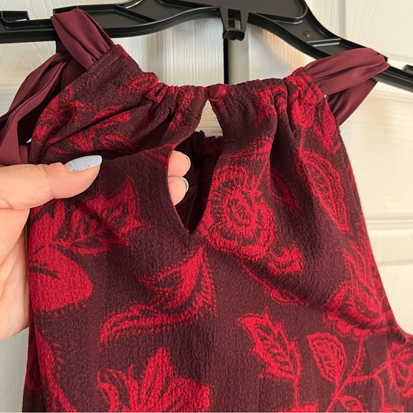 VINCE CAMUTO “Desert Summer” Paisley Print Halter Blouse in Cranberry Size Small - Picture 9 of 12